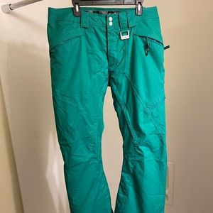 XL Oakley snow pants